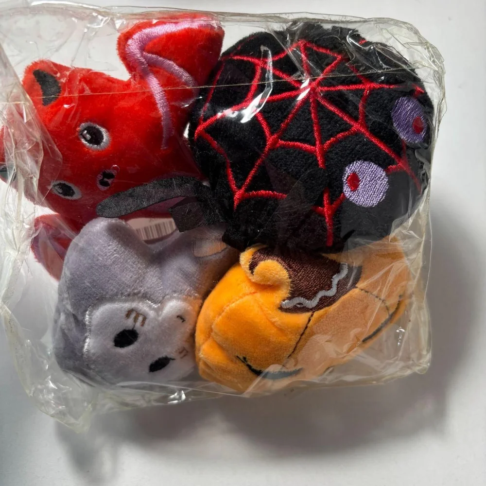 Set of Halloween themed cat toys - Picture 3 of 3